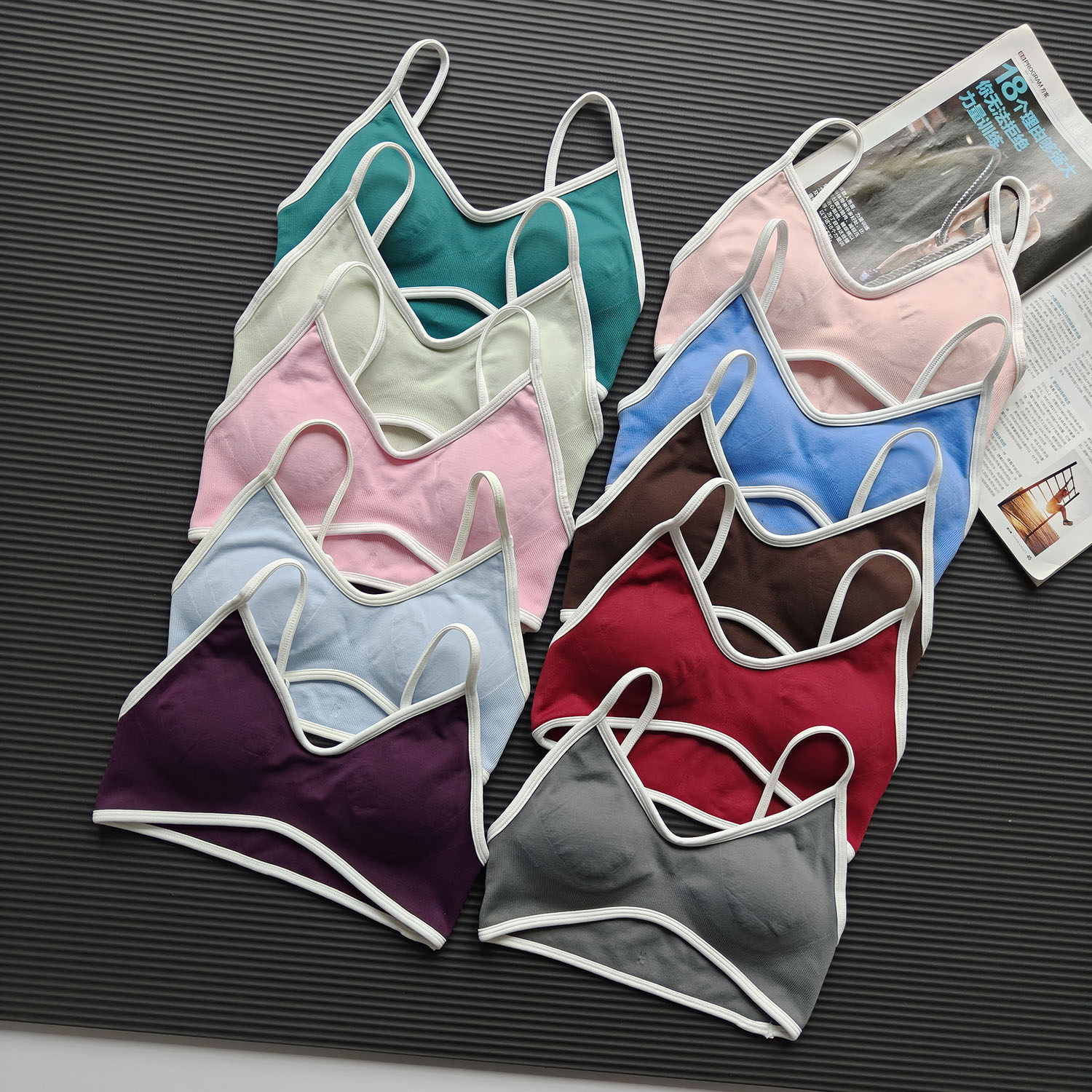 Contrast Color Women's Seamles - đánh giá và giá Sports Bra Racerback
