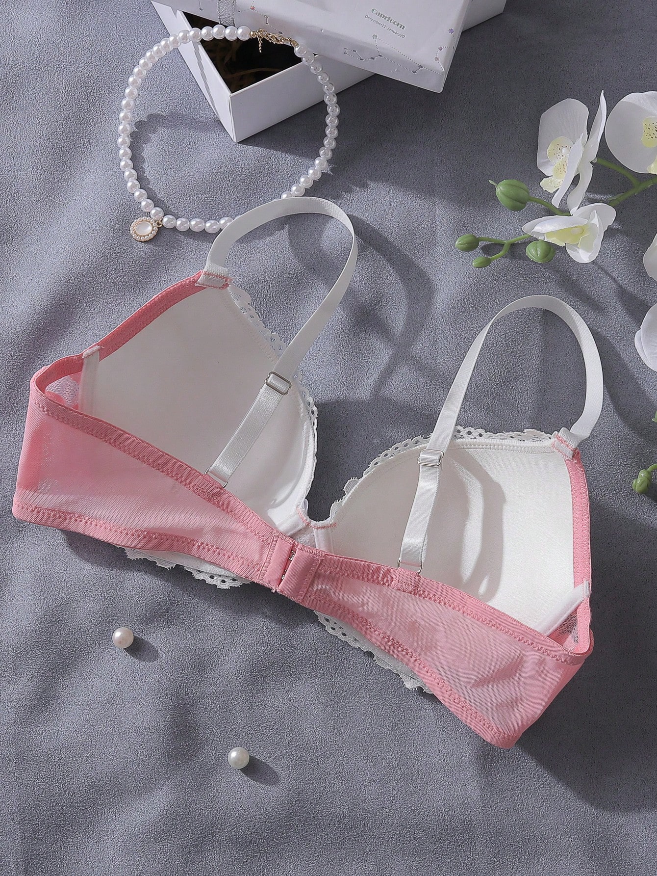Pink and White Lace Patchwork  - đánh giá và giá Underwire Bra Padded